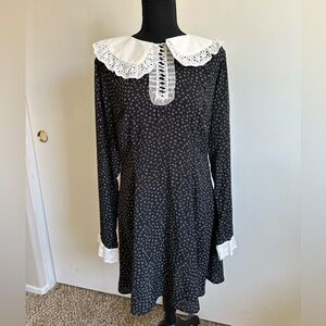 CUTE PETER PAN COLLAR DRESS
